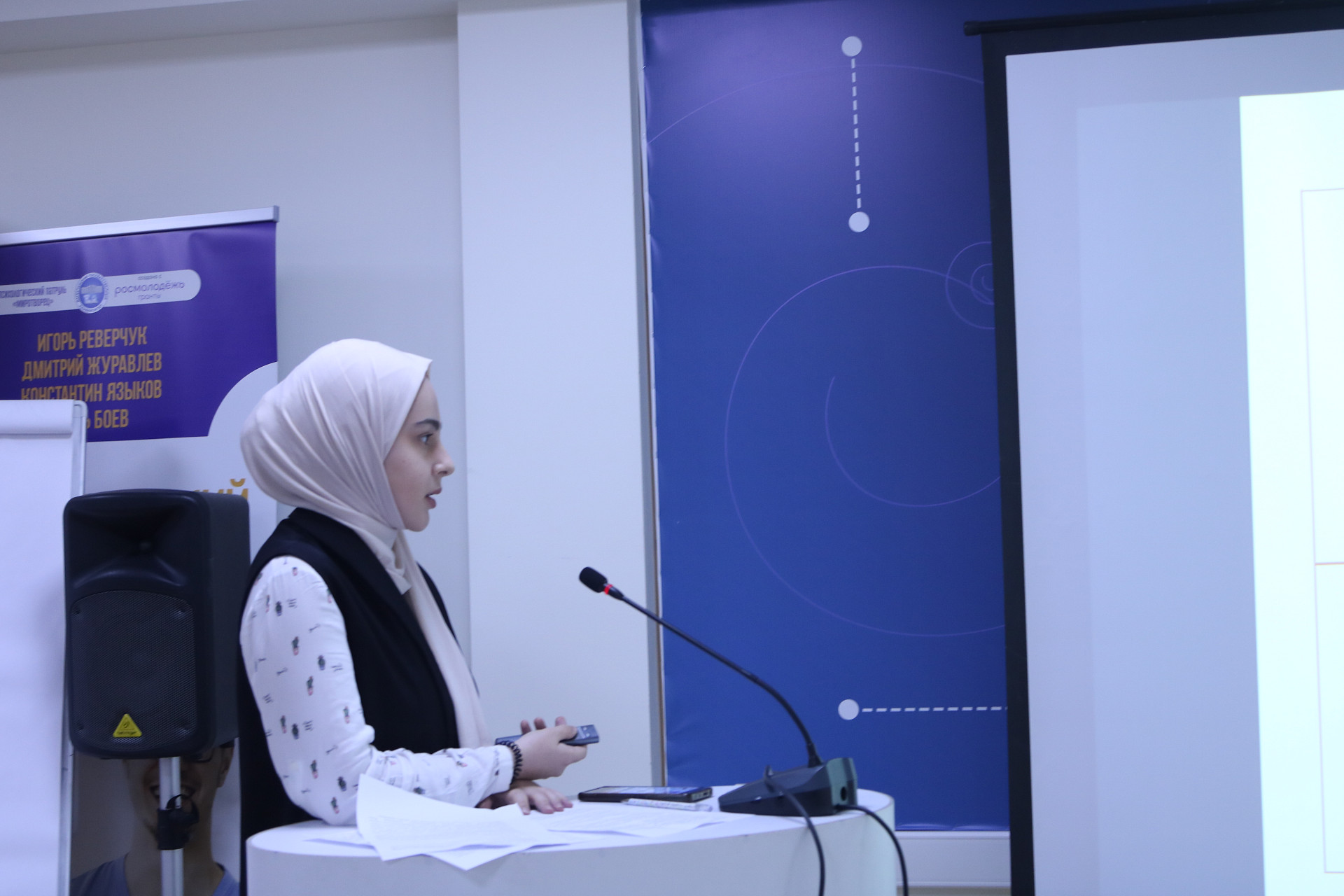 Полуфинал конкурса «Умник» прошел в ДГУ